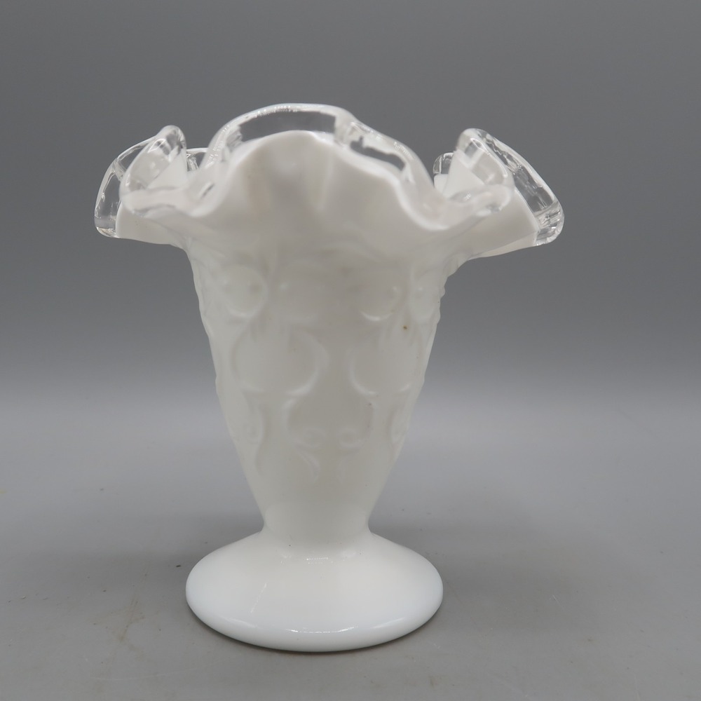 Vintage Fenton White Crest Spanish Lace Milk Glass Trumpet Ruffled Vase 6"